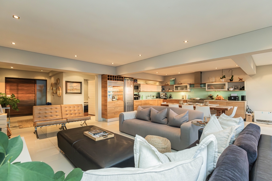 To Let 3 Bedroom Property for Rent in Sea Point Western Cape